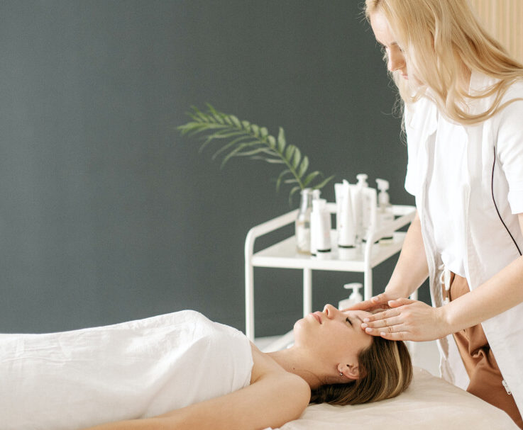 The Biggest Benefits of Aromatherapy Massages with Essential